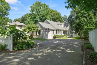 447 Weston Rd, Wellesley, MA 02482
