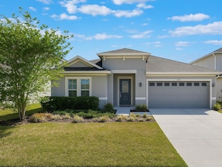 902 Grand Hilltop Dr, Apopka, FL 32703