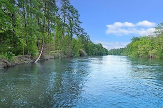 380 County Rd 029, Jasper, TX 75951