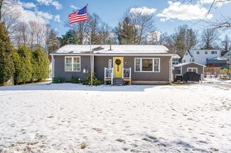 47 Dearborn St, East Longmeadow, MA 01028