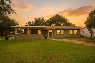 4385 Cassius St, Orlando, FL 32811