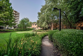 1800 Clairmont Lake Unit 226, Decatur, GA 30033