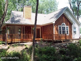 16099 E B Ave, Augusta, MI 49012