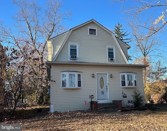 16 Moore Ave, Cherry Hill, NJ 08034