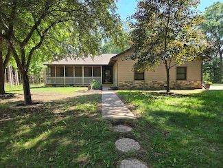 815 S Godwin Cir, Friendship, WI 53934