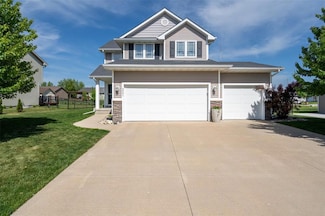 3001 SE Cobblestone Dr, Grimes, IA 50111