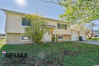 34 Collins Dr, Douglas, WY 82633