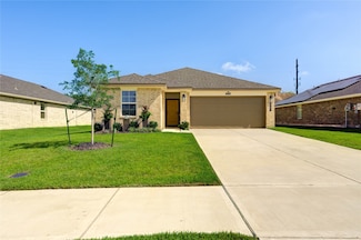 9907 Palm Royal Dr, Baytown, TX 77521