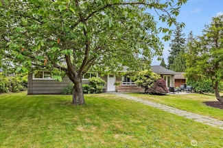 2015 NW 204th St, Shoreline, WA 98177