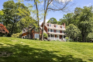 132 Finch Rd, North Salem, NY 10560