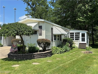 1229 Columbiana Lisbon Rd Unit 55, Columbiana, OH 44408