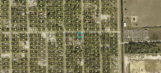 4306 E 10th St, Lehigh Acres, FL 33972