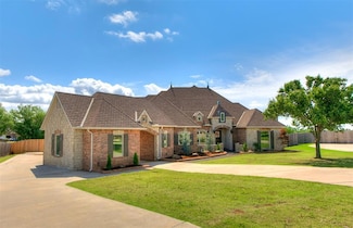4208 Olde Copper Creek Rd, Moore, OK 73160