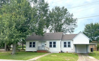 503 N 13th St, Nederland, TX 77627
