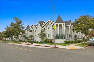 869 Magnolia Ave, Long Beach, CA 90813