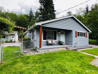 11518 Jovita Blvd E, Edgewood, WA 98372