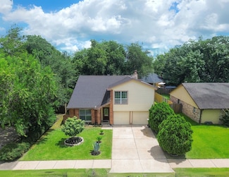 15723 Pfeiffer Dr, Houston, TX 77082