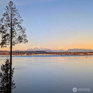 5448 Pine Siskin Rd, Blaine, WA 98230