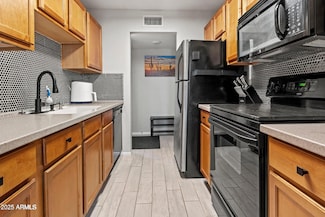 7550 N 12th St Unit 139, Phoenix, AZ 85020