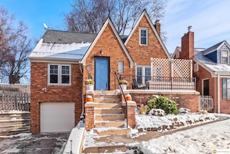 1705 N 49th St, Omaha, NE 68104