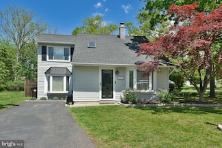 245 Beth Dr, Lansdale, PA 19446