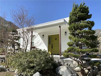 821 Melody Ln, Lytle Creek, CA 92358