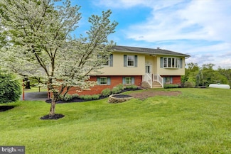 21 Vista Acres Dr, Kutztown, PA 19530