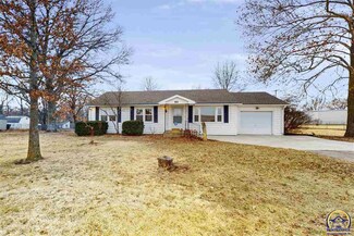 821 SW 93rd St, Wakarusa, KS 66546