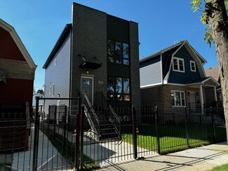 1124 N Kedvale Ave, Chicago, IL 60651