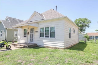 6414 Carnegie St, Saint Joseph, MO 64504