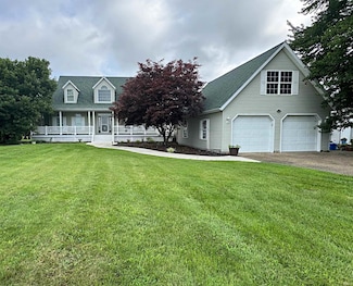 12 Persimmon Ln, Loogootee, IN 47553