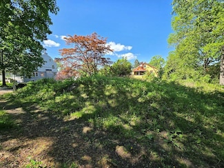 325 Hawthorne Terrace, Mount Vernon, NY 10552
