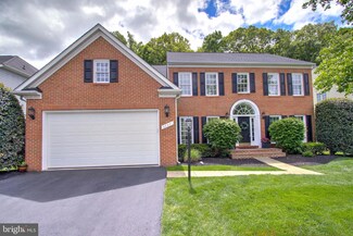 47321 Ox Bow Cir, Sterling, VA 20165