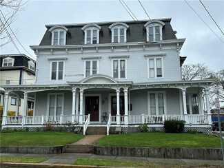 24 Elm St, Westerly, RI 02891