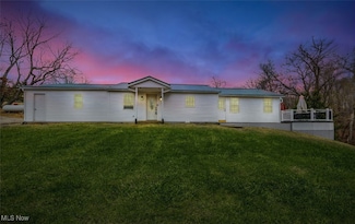 2445 S Pleasant Grove Rd, Zanesville, OH 43701