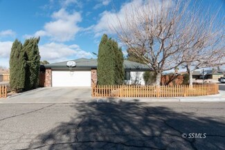 208 W Rader Ave, Ridgecrest, CA 93555