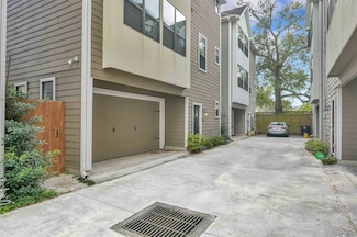 910 W 20th St, Houston, TX 77008