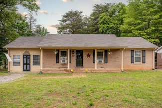 420 Valley Dr, South Boston, VA 24592