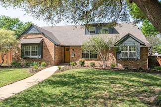 1405 Foxgrove Cir, Dallas, TX 75228