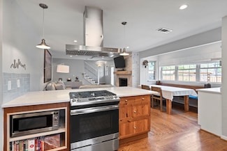 1405 Foxgrove Cir, Dallas, TX 75228
