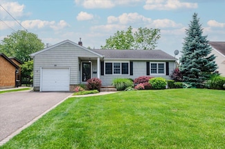 56 Lakeland Ave, Babylon, NY 11702