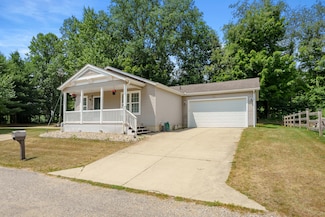 54438 River Birch Dr, Eau Claire, MI 49111