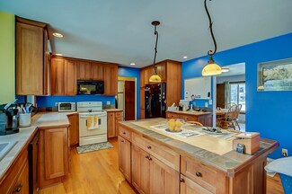6621 Dumont Rd, Madison, WI 53711
