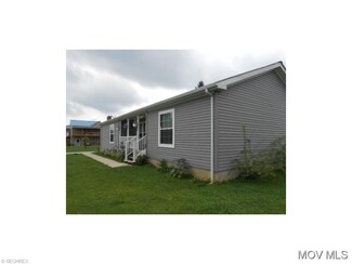 204 Fletcher St, Middlebourne, WV 26149