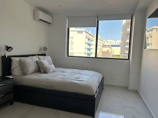 15 Condominio Dalia Unit 15, Carolina, PR 00979