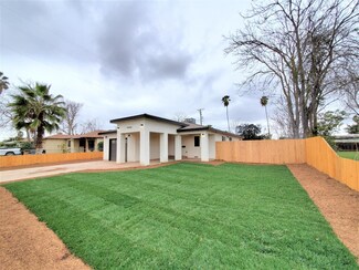 2446 S Lotus Ave, Fresno, CA 93706