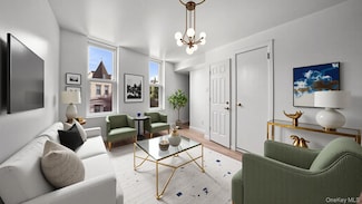 681 Rhinelander Ave, Bronx, NY 10462