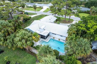 10237 Dogwood Ave, Palm Beach Gardens, FL 33410