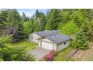 68226 Iris Rd, North Bend, OR 97459