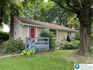 2450 Levans Rd, Coplay, PA 18037